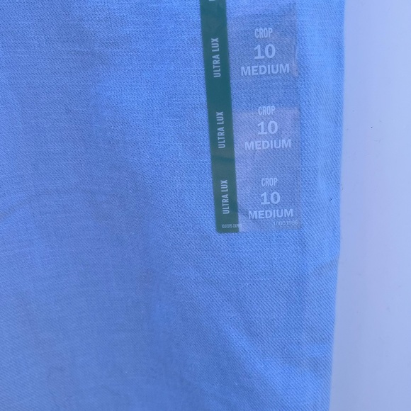 Lee Ultra Lux Capri’s, Size 10 NWT - Picture 2 of 6